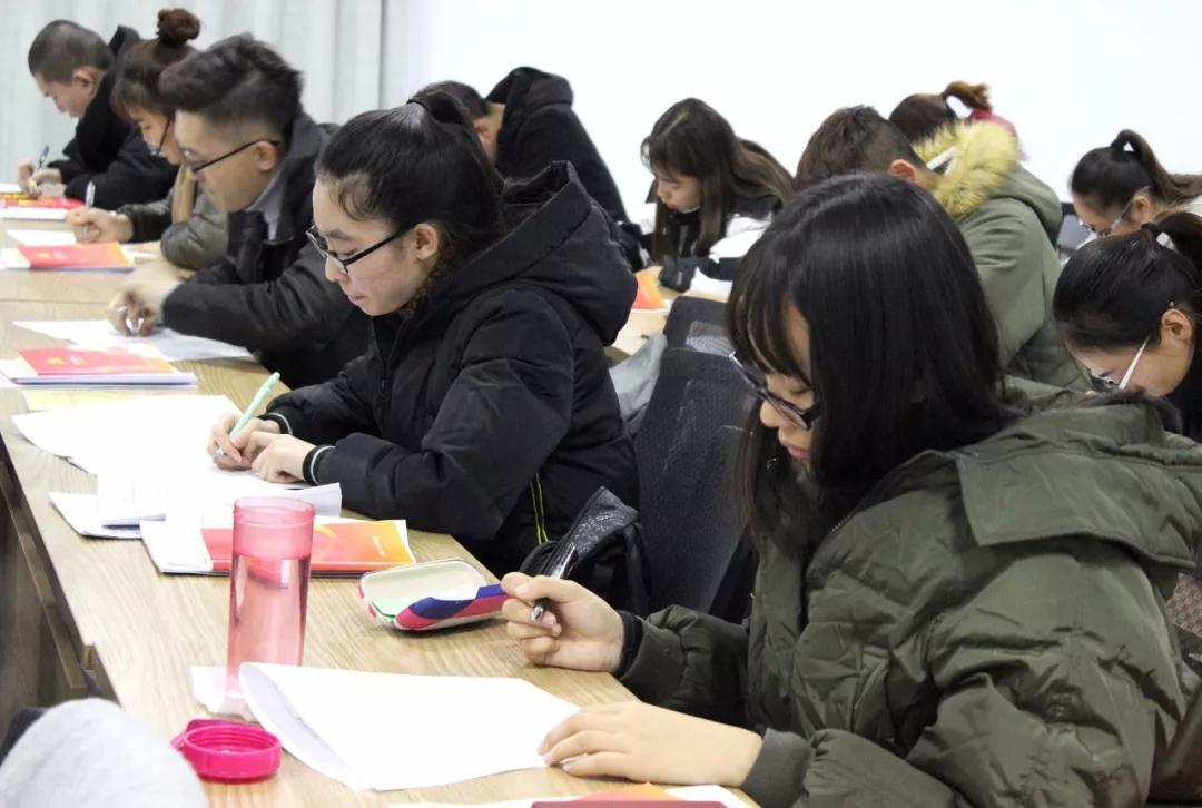 考试现场 动科院记者 焦鹏 摄